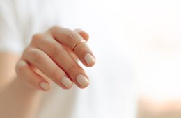 Cómo mantener la salud de las uñas después de la manicura